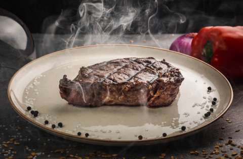 Bife de lomo ahumado para departir con amigos