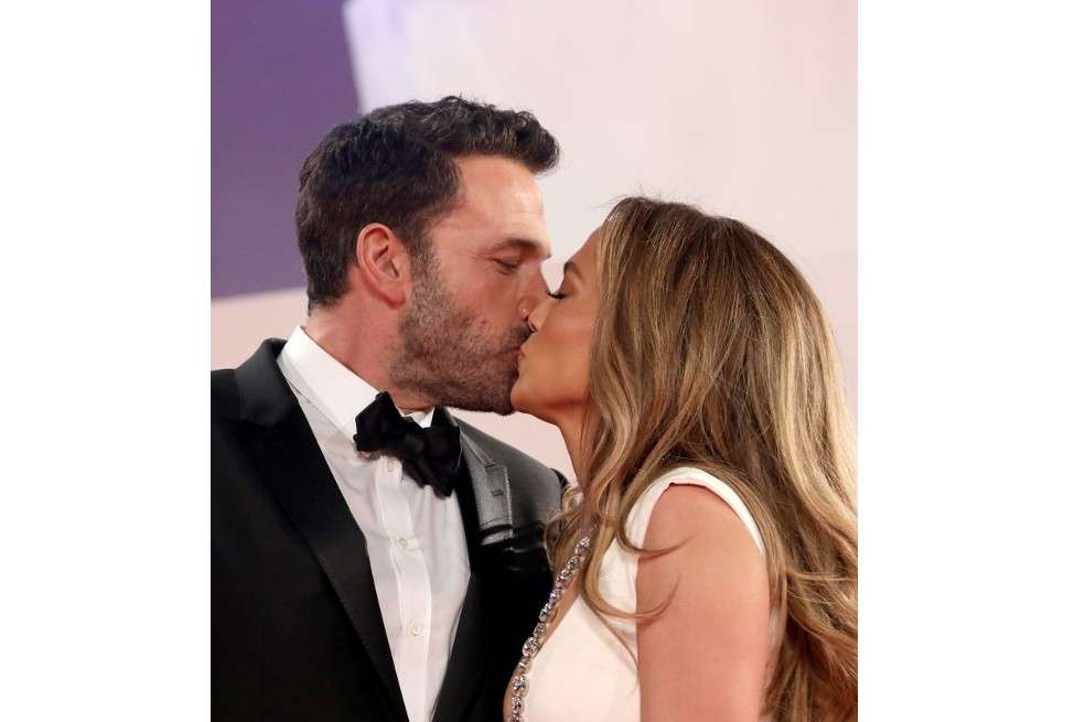 En todos estos meses, JLo y Ben Affleck han dado rienda suelta a sus sentimientos y expresiones de amor sin importar las cámaras que tengan alrededor captando cada paso que dan. La pareja tiene planes de casarse.