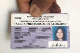 Tarjeta profesional de abogado: causales de suspensión o cancelación