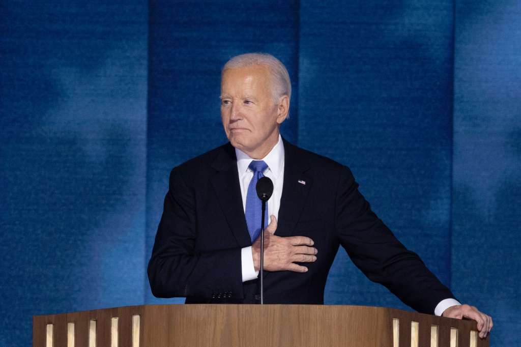 Chicago (United States), 19/08/2024.- US President Joe Biden speaks during the opening night of the Democratic National Convention (DNC) at the United Center in Chicago, Illinois, USA, 19 August 2024. The 2024 Democratic National Convention is being held from 19 to 22 August 2024, during which delegates of the United States' Democratic Party will vote on the party's platform and ceremonially vote for the party's nominee for president, Vice President Kamala Harris, and for vice president, Governor Tim Walz of Minnesota, for the upcoming presidential election. (Estados Unidos) EFE/EPA/MICHAEL REYNOLDS