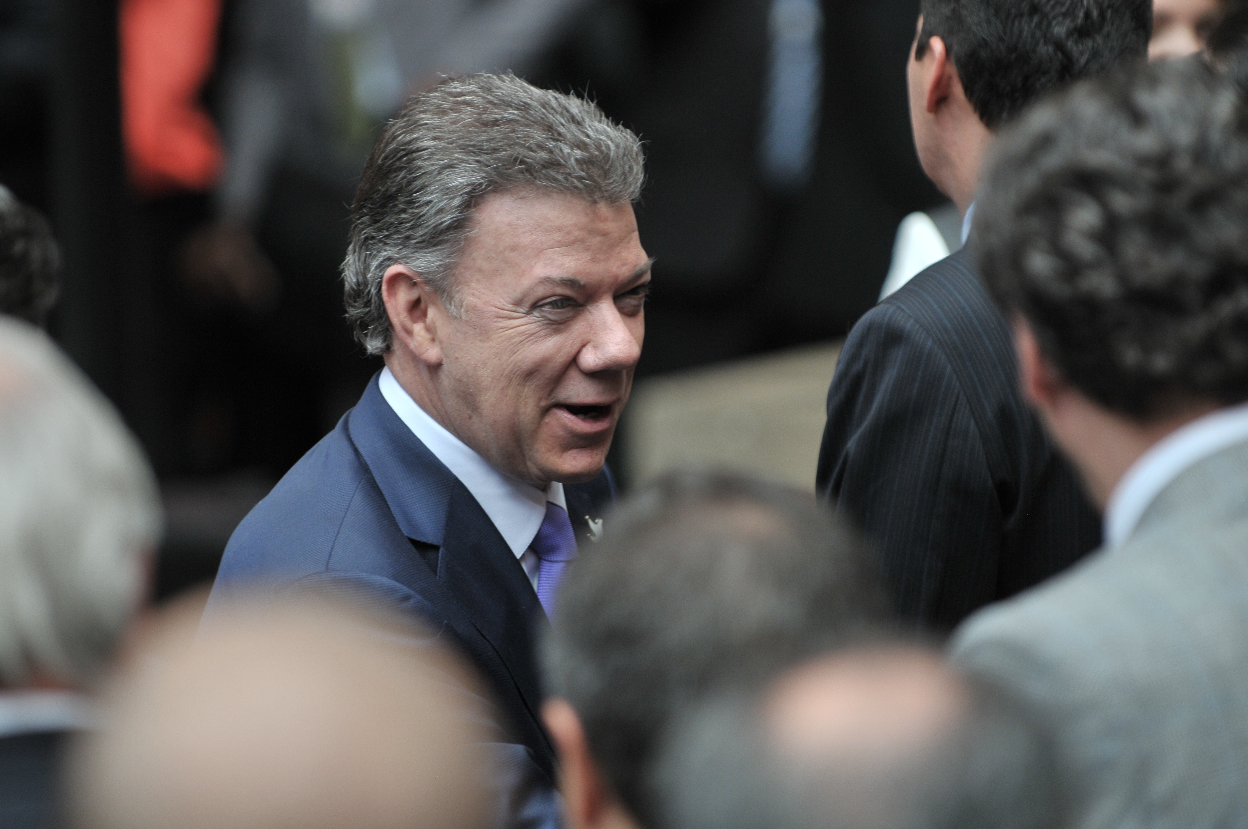 Presidente de la republica acompañado de los representantes de la Unidad Nacional para realizar su inscripción como candidato presidencial para su reelección junto con Germán Vargas Lleras, su fórmula vicepresidencial
