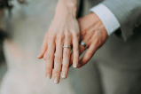 10 diseños de uñas para lucir en tu boda de plata y verte radiante