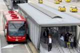 Déficit en sistemas de transporte masivo por el coronavirus, congresistas prenden las alarmas