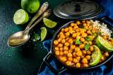 En 30 minutos cocina este curry de garbanzos