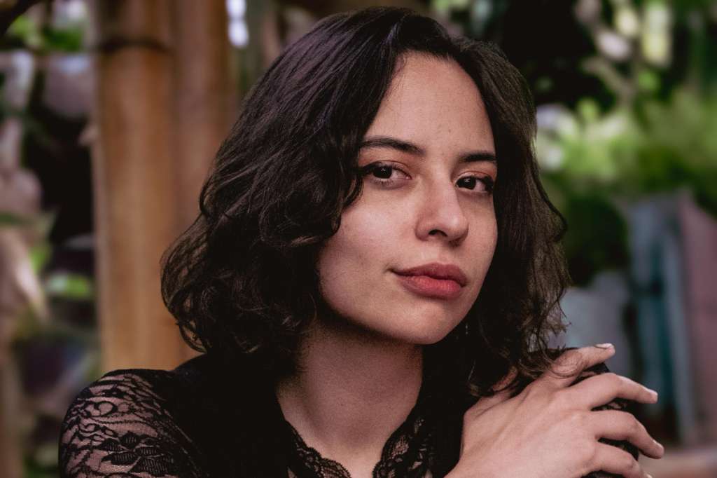 Claudia Amador fue la ganadora del Premio Nacional de Narrativa Elisa Mújica en 2024 por su libro “Altasangre”.