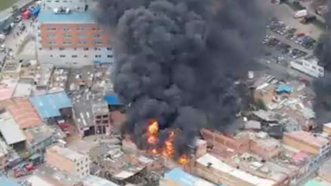 Incendio en Meissen, Bogotá: video de las impresionantes llamas cerca del hospital