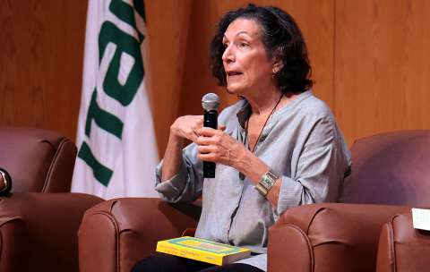 El nuevo libro de Alma Guillermoprieto y la historia sobre Colombia que no había publicado