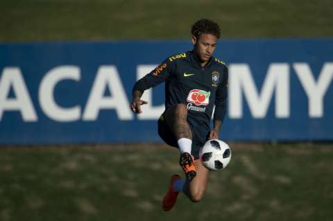 Neymar sigue poniéndose a punto para el Mundial de Rusia