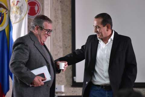 Las reflexiones de Rodrigo Londoño y coronel Borja para sanar daños de la guerra