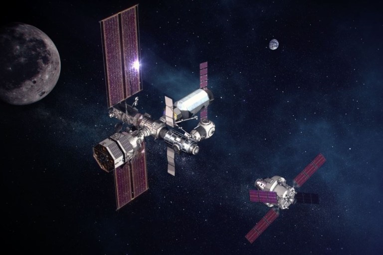 China prepara su misión para buscar agua en la Luna y después llevar astronautas