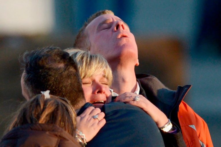 Tras masacre, reiteran necesidad de reforzar leyes contra armas ilegales en EE.UU.