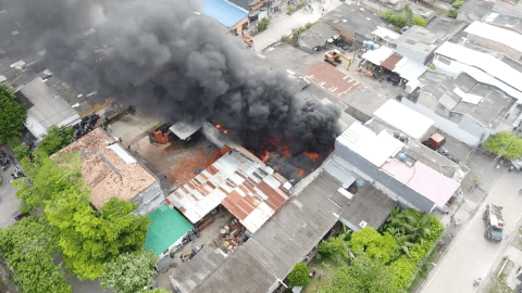 Incendio en bodega del barrio La Chinita en Apartadó