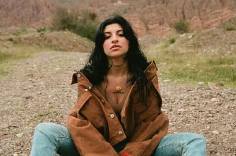 Cazzu, ex de Nodal, vuelve a OnlyFans con impactante imagen: “Estoy de regreso”