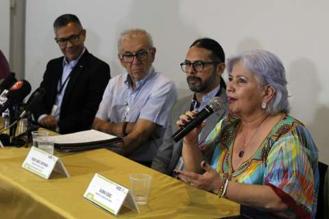 Poetas colombo-venezolanos cierran encuentro con un plan de integración