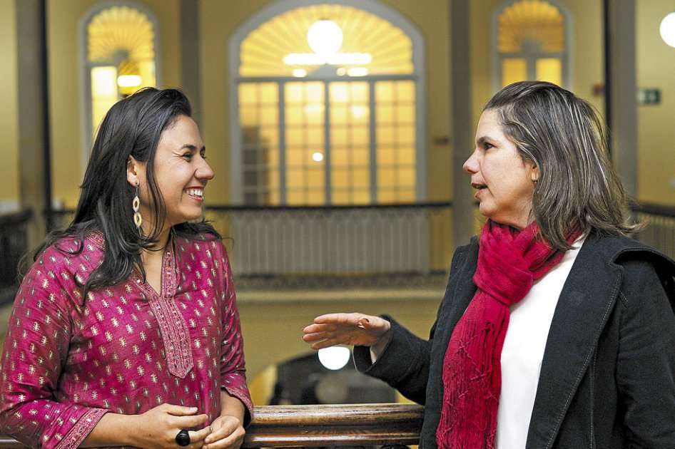 Liliana Ospina (izq.), subsecretaria de Planeación, y María Mercedes Maldonado (der.), secretaria de Hábitat. / Luis Ángel