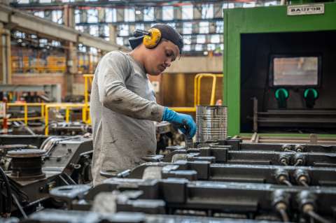 Un repunte en noviembre da esperanzas sobre el cierre económico de 2023