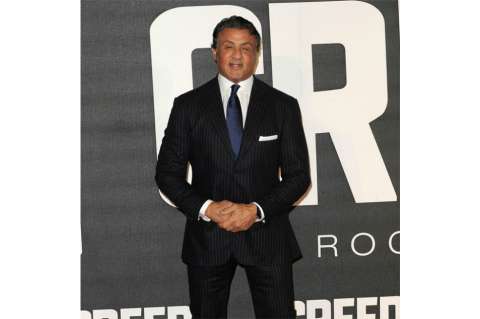 Sylvester Stallone se pone a la altura de Rambo