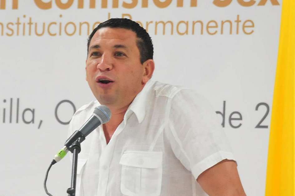 El senador Laureano Acuña sostiene que hubo errores de procedimiento. / El Heraldo
