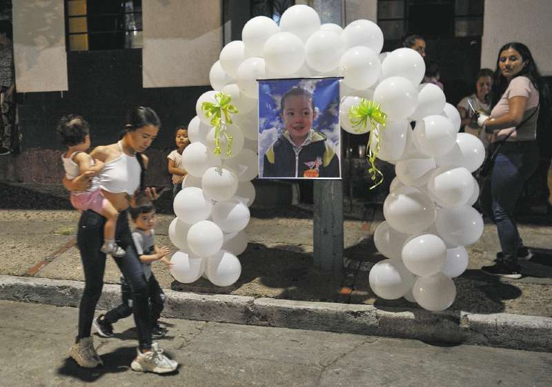 Los familiares y vecinos de Jerónimo Angulo organizaron un homenaje póstumo cerca de su casa.
/ Jose Vargas