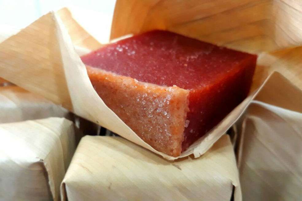 El bocadillo de guayaba es uno de los dulces más tradicionales de Colombia y está ligado a la historia gastronómica de Vélez y Ricaurte.