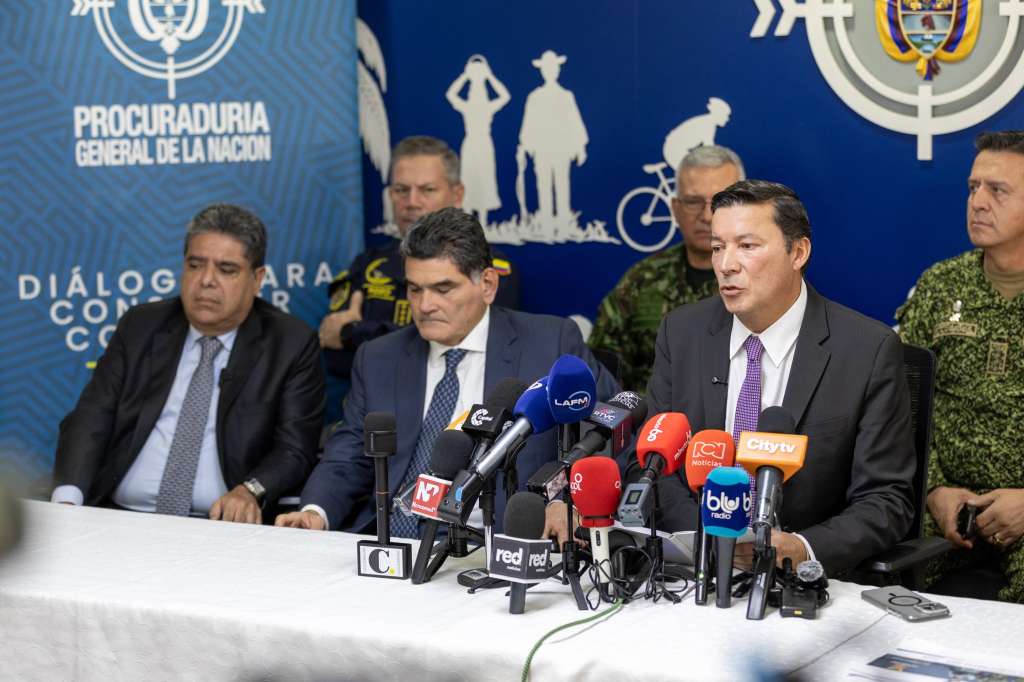 Los integrantes del grupo de Paz Electoral: el contralor Carlos Rodríguez, el procurador Gregorio Eljach y el registrador Hernán Penagos.