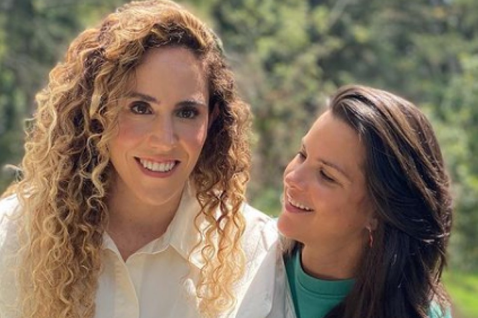 Nela González y Amalia Andrade.