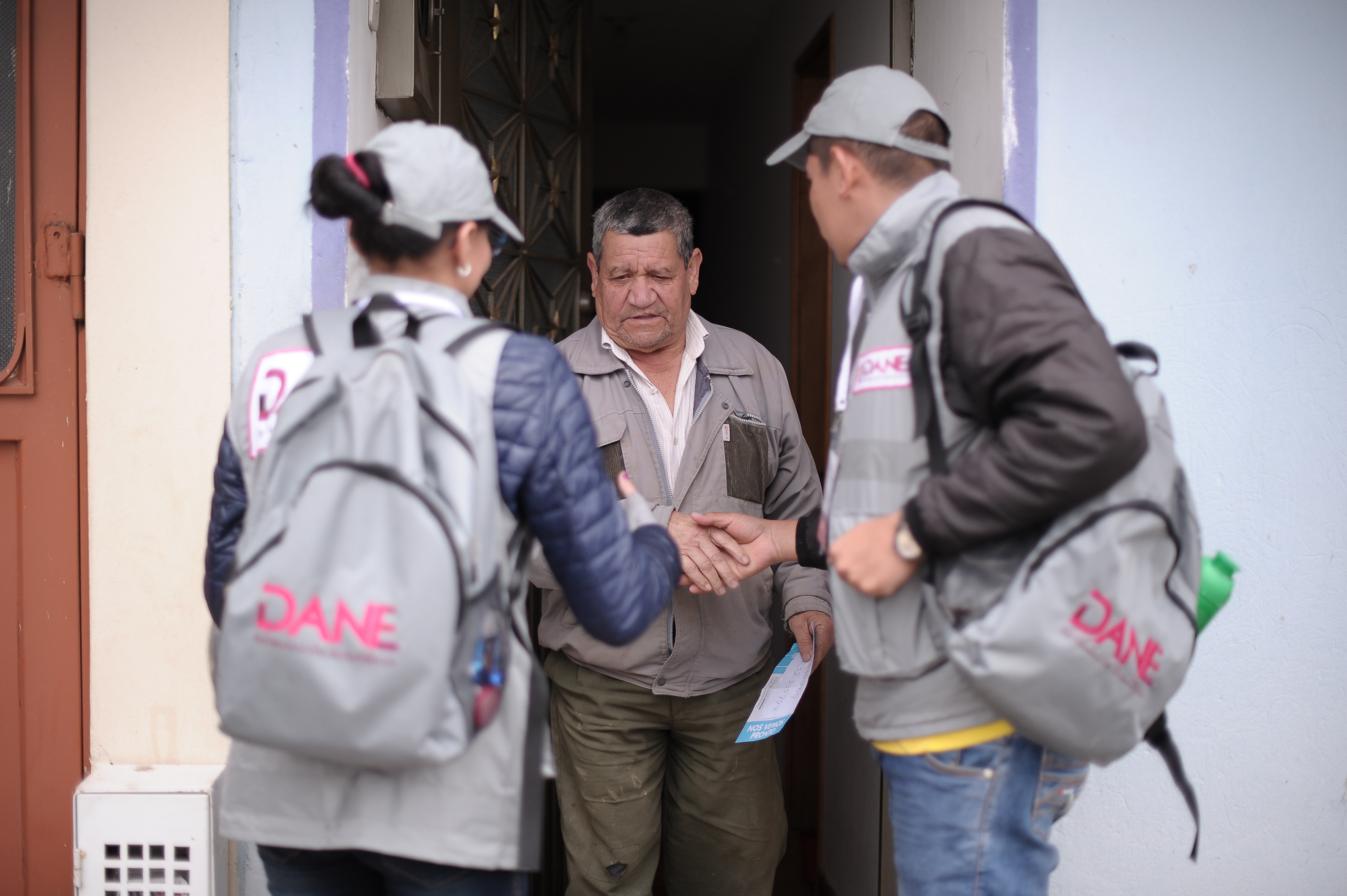 Funcionarios del DANE, realizando el Censo Nacional de Población y Vivienda 2018.