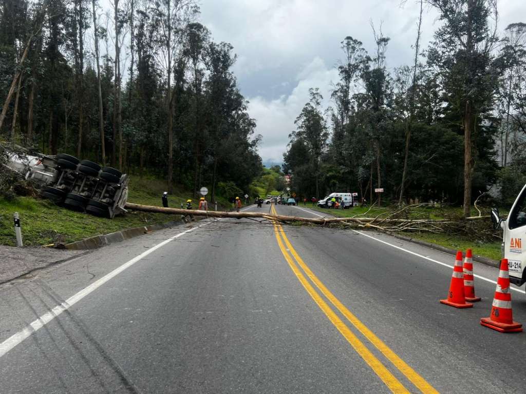Se estima que el cierre será hasta las 4 de la tarde de este sábado.