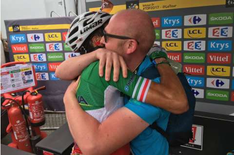 Rigoberto Urán fue segundo en la etapa 12 y Fabio Aru es el nuevo líder del Tour