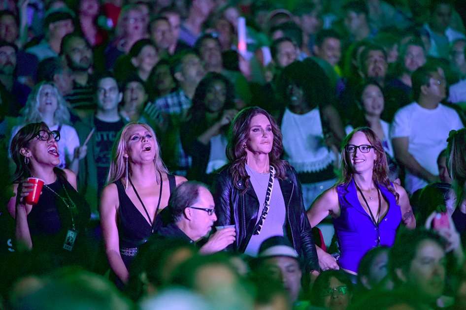 Caitlyn Jenner y sus amigas. / AFP
