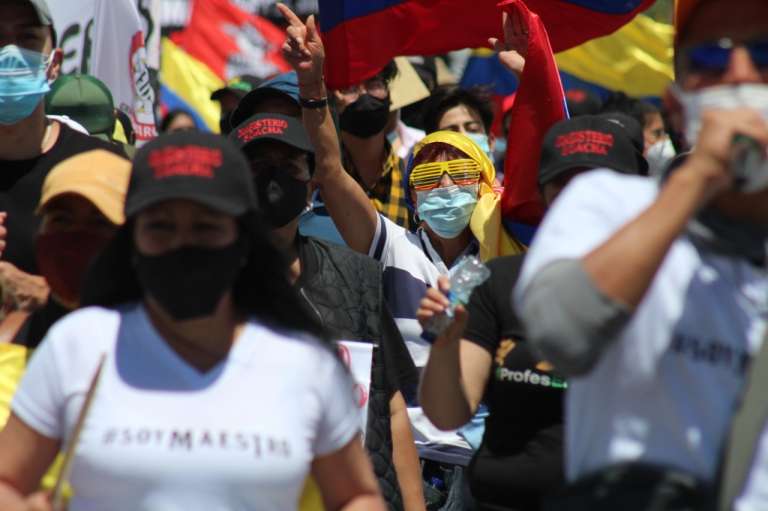 Hay que resaltar que a pesar de los casos de vandalismo que se han denunciado, la gran mayoría de manifestantes ha salido de forma pacífica a las calles.