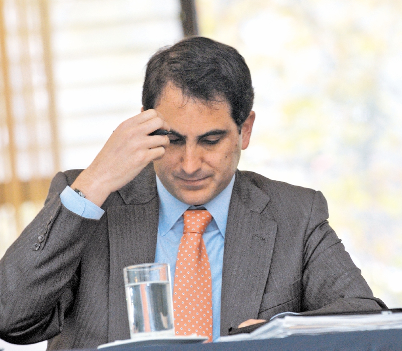 El exministro de Minas Tomás González es investigado por la Procuraduría por cuatro contratos de una compañía de la que fue socio y tuvo contratos con el Ministerio de Educación y el Fondo para la Paz. / Archivo