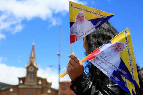 Colombia espera que suba 11 % la llegada de extranjeros por visita del papa
