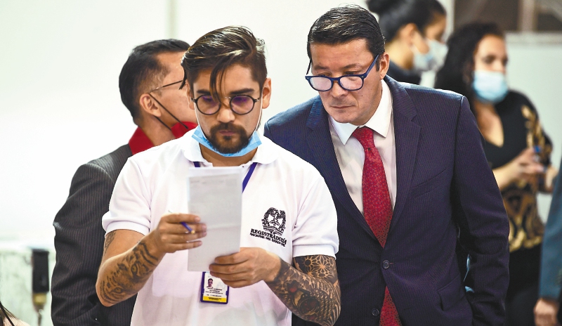 En algunos lugares del país continúa el proceso de escrutinio, que definirá cómo quedará conformado el próximo Congreso. / Gustavo Torrijos