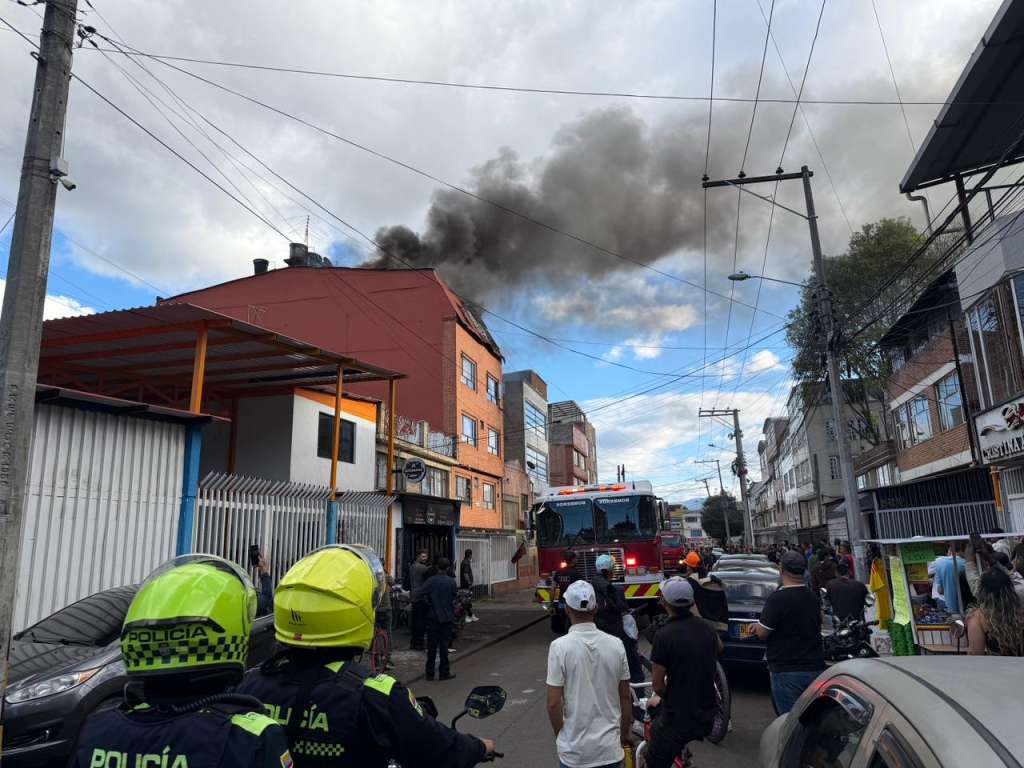 Incendio en la carrera 20A con calle 6B.
