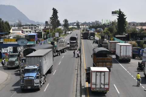 Ventas del comercio en Bogotá se desploman por cuenta del paro camionero