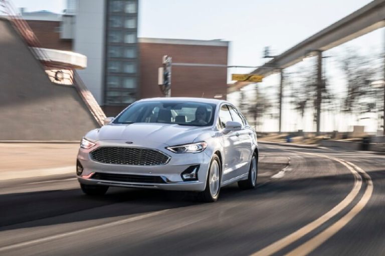 Ford Fusion 2019: renovado y con un futuro verde