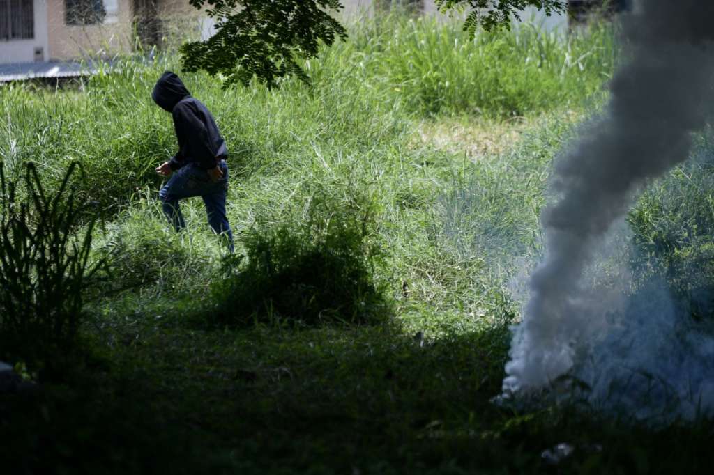 El ministerio de Defensa también cuenta 1.500 heridos, entre civiles y policías.