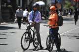 La academia de idiomas que prohibió a docentes llegar en bicicleta en el día sin carro