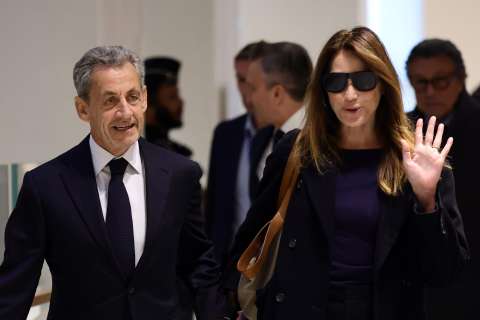 Sarkozy, condenado a 5 años de cárcel, dice que luchará hasta el “último suspiro”