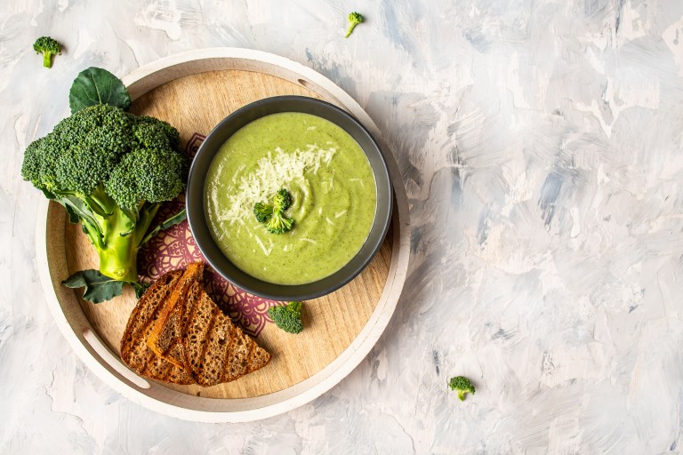 Esta es la receta para preparar crema de brócoli
