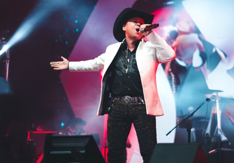 Giovanny Ayala se ganó la lotería: dice que dará regalos a sus fans (video)