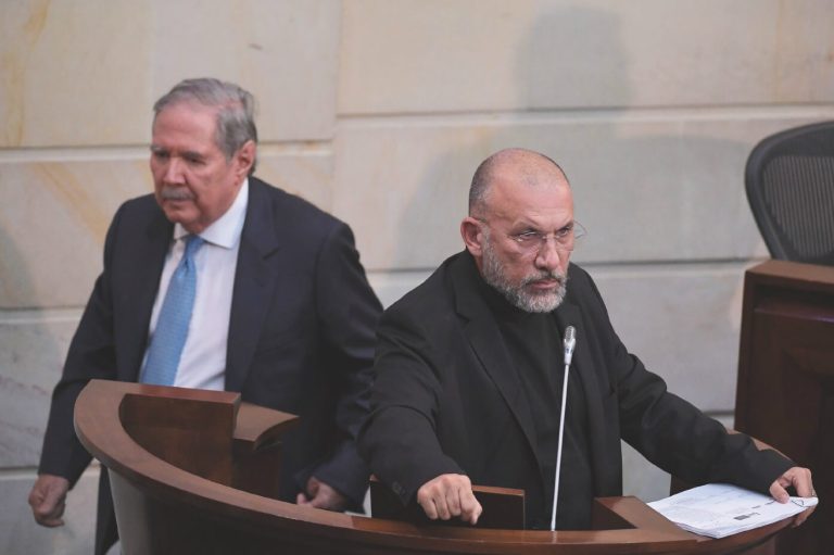 Yo estuve en… la caída del ministro de Defensa