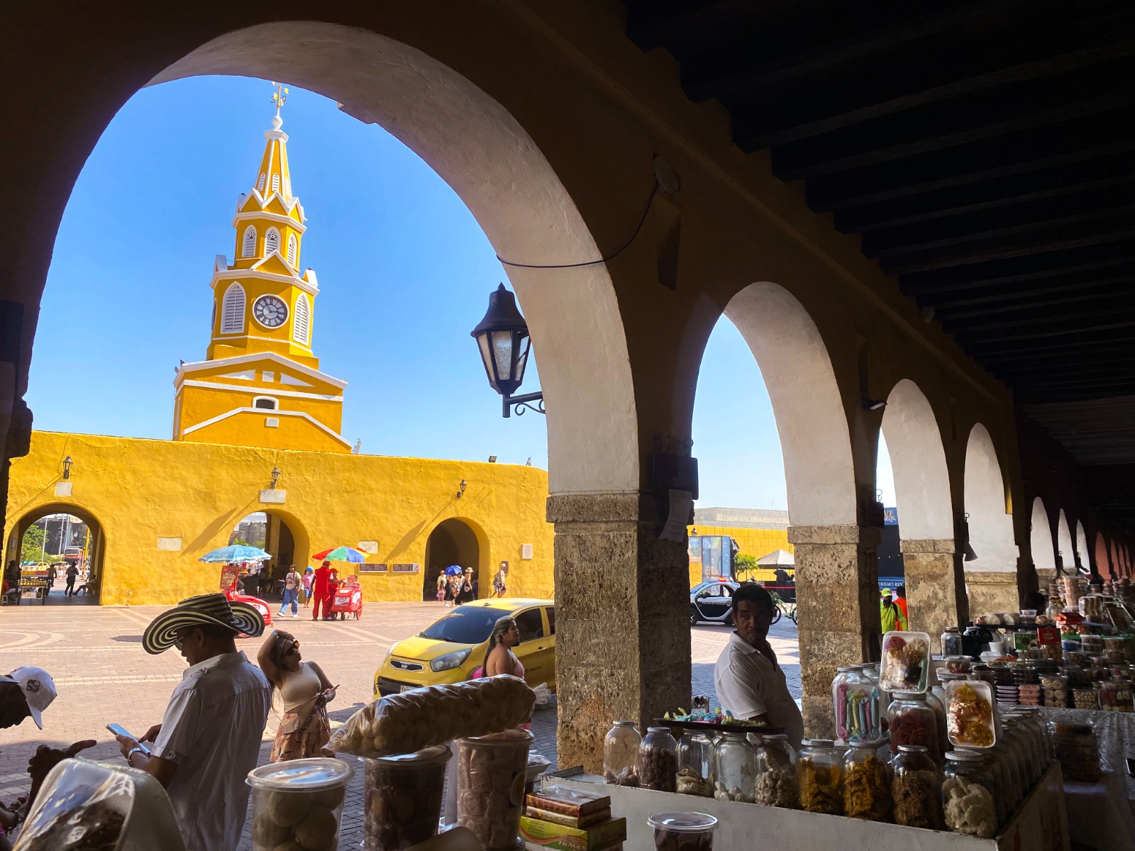 el nuevo alcalde de la ciudad de Cartagena, Dumek Turbay lidera varias acciones para fortalecer el destino turístico en todos los aspectos.