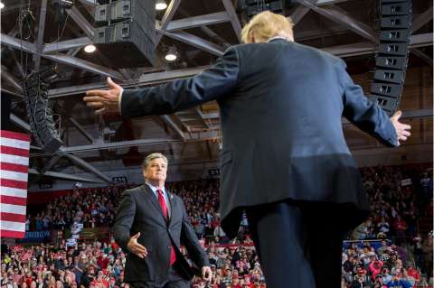 Comité que investiga el asalto al Capitolio llama a Sean Hannity, anfitrión de Fox