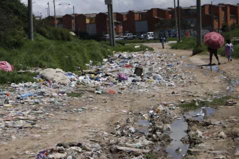 El pulso por el aseo en Soacha: alcalde se opone a cobro rural aprobado por Urbaser