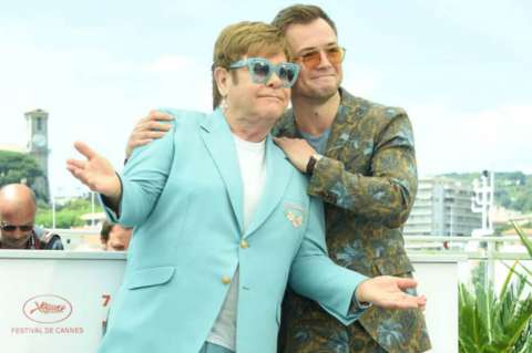 Antigua prometida de Elton John no aparece en "Rocketman" y levanta críticas