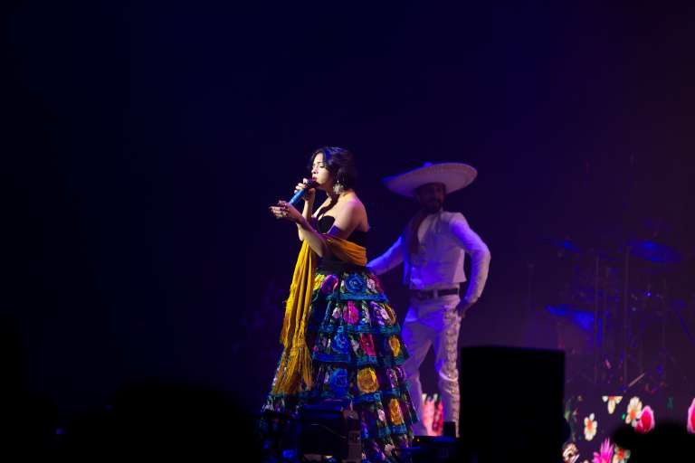 ANGELA AGUILAR