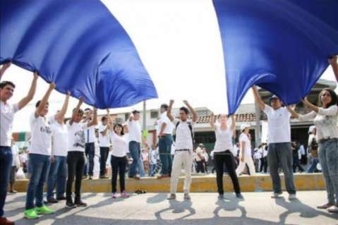 Presidente de Honduras felicita a El Salvador por 25 años de los acuerdos de paz