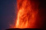 Etna, el mayor volcán de Europa, está en erupción